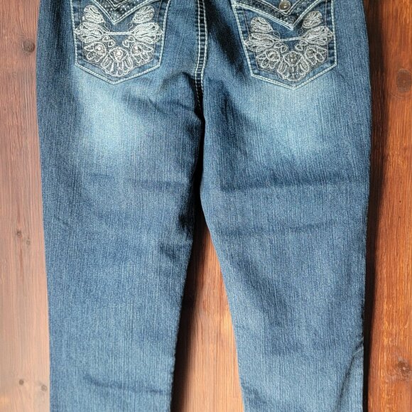 Nine West Women Date Night Jeans 30/10 Med. Wash Capri Bling Pockets Contrasting - Picture 7 of 15